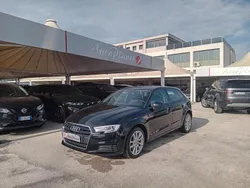 Nero Usata 2019 Audi A3 Business Tre volumi | 19.900 € (Buon prezzo)