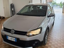 Argento Usata 2011 VW Polo Cross Due volumi | 5900 € (Buon prezzo)