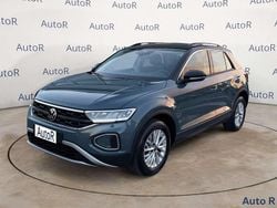Verde Usata 2024 VW T-Roc Life SUV | 25.400 € (Buon prezzo)