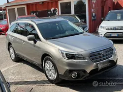 Grigio Usata 2015 Subaru Outback SUV | 11.999 € (Super prezzo)