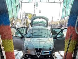 Usata 2018 Alfa Romeo Giulietta Super Due volumi | 12.000 € (Buon prezzo)