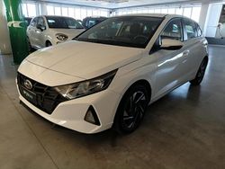 Bianco Usata 2023 Hyundai i20 Due volumi | 14.950 € (Buon prezzo)