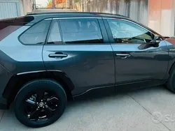 Usata 2021 Toyota RAV4 Hybrid SUV | 31.800 €