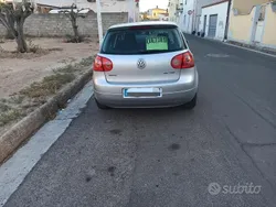 Usata 2004 VW Golf V Tre volumi | 4000 €
