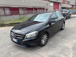 Nero Usata 2015 Mercedes A180 Executive Tre volumi | 9900 € (Ottimo prezzo)