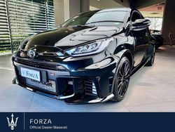 Attitude black metallic Usata 2024 Toyota Yaris Tre volumi | 57.900 €