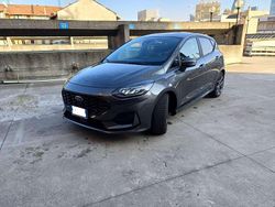Grigio Usata 2023 Ford Fiesta ST-Line Tre volumi | 15.900 € (Buon prezzo)