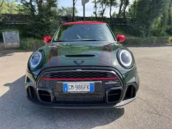 Verde Usata 2023 Mini John Cooper Works Essential Due volumi | 36.000 € (Molto cara)