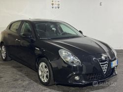 Nero Usata 2014 Alfa Romeo Giulietta Distinctive Tre volumi | 2990 € (Ottimo prezzo)