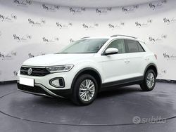 Bianco Usata 2024 VW T-Roc Life SUV | 21.900 € (Ottimo prezzo)