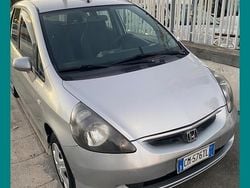 Grigio Usata 2004 Honda Jazz Due volumi | 1690 € (Buon prezzo)