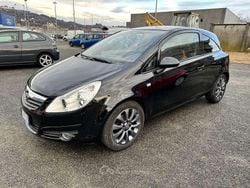 Black sapphire Usata 2010 Opel Corsa Edition Tre volumi | 3890 € (Ottimo prezzo)