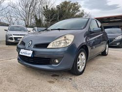 Grigio Usata 2006 Renault Clio II Luxe Tre volumi | 2900 € (Cara)