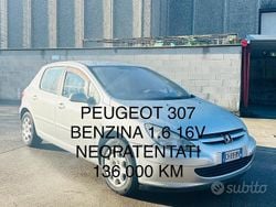 Grigio Usata 2003 Peugeot 307 Tre volumi | 2200 € (Buon prezzo)