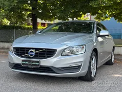 Grigio Usata 2015 Volvo V60 Summum Station wagon | 8500 € (Cara)