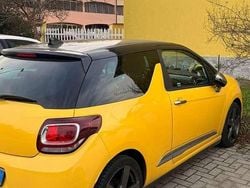 Giallo Usata 2014 Citroën DS3 Chic Tre volumi | 9000 € (Molto cara)