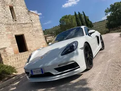 Porsche 718 Cayman