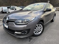 Grigio Usata 2015 Renault Mégane LIMITED Tre volumi | 5900 € (Buon prezzo)