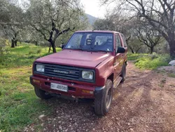 Usata 1990 Daihatsu Rocky SUV | 2000 €