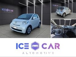 Bianco Usata 2011 Toyota iQ Due volumi | 5480 € (Ottimo prezzo)