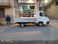 Bianco Usata 1995 Nissan Trade | 4000 €