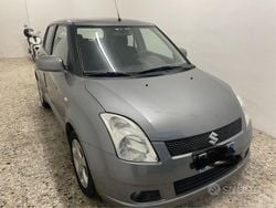 Usata 2005 Suzuki Swift Due volumi | 3900 € (Cara)