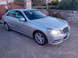 Grigio Usata 2011 Mercedes E350 Avantgarde Tre volumi | 10.900 € (Buon prezzo)