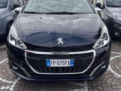 Other Usata 2018 Peugeot 208 Allure Due volumi | 6999 € (Buon prezzo)