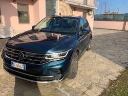 Blu/azzurro Usata 2021 VW Tiguan Elegance SUV | 24.500 € (Buon prezzo)