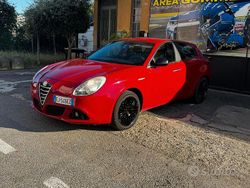 Rosso Usata 2011 Alfa Romeo Giulietta Distinctive Due volumi | 5900 € (Buon prezzo)