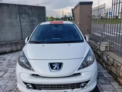 Usata 2008 Peugeot 207 GTi Due volumi | 3300 €