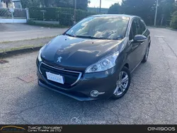Grigio Usata 2014 Peugeot 208 Active Due volumi | 4900 € (Ottimo prezzo)
