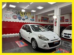 Bianco Usata 2011 Renault Clio II Luxe Tre volumi | 3499 € (Buon prezzo)