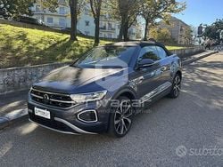 Grigio Usata 2022 VW T-Roc Cabriolet Style Cabrio | 25.850 € (Buon prezzo)