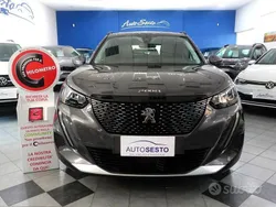 Grigio Usata 2021 Peugeot 2008 Allure SUV | 18.700 € (Cara)