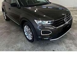 Usata 2019 VW T-Roc Advance SUV | 16.900 € (Molto cara)