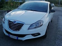Bianco Usata 2012 Lancia Delta Due volumi | 2900 € (Buon prezzo)
