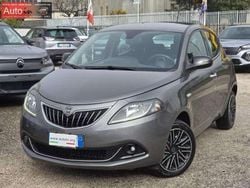 Grigio Usata 2023 Lancia Ypsilon Gold Due volumi | 12.499 € (Buon prezzo)