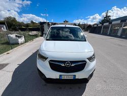 Bianco Usata 2021 Opel Combo Monovolume | 15.950 € (Molto cara)