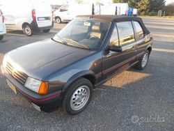 Grigio scuro metallizzato Usata 1990 Peugeot 205 Cabrio | 13.900 €