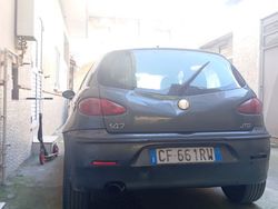 Verde Usata 2003 Alfa Romeo 147 Due volumi | 800 € (Ottimo prezzo)