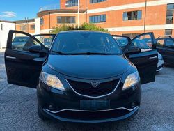 Nero Usata 2016 Lancia Ypsilon Due volumi | 7000 € (Buon prezzo)