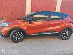 Usata 2014 Renault Captur SUV | 8950 € (Buon prezzo)