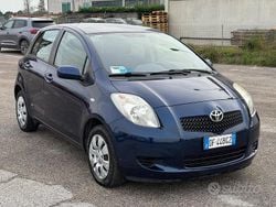 Blu Usata 2007 Toyota Yaris Tre volumi | 1900 € (Super prezzo)