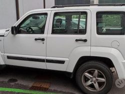 Bianco Usata 2011 Jeep Cherokee SUV | 10.000 € (Cara)