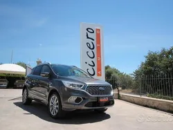 Grigio Usata 2018 Ford Kuga Vignale SUV | 16.400 € (Buon prezzo)