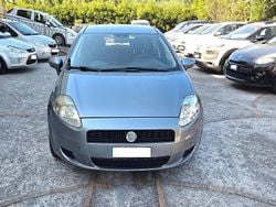 Grigio Usata 2007 Fiat Grande Punto Dynamic Due volumi | 3500 € (Buon prezzo)