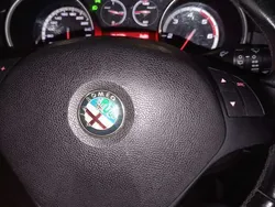 Grigio Usata 2011 Alfa Romeo Giulietta Distinctive Due volumi | 5500 € (Buon prezzo)