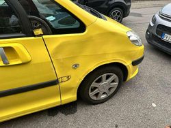 Giallo Usata 2006 Peugeot 1007 Due volumi | 2000 € (Super prezzo)