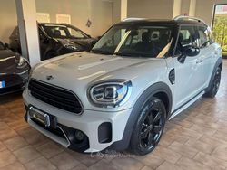 Gray Usata 2021 Mini Cooper SE Essential Due volumi | 23.900 € (Cara)